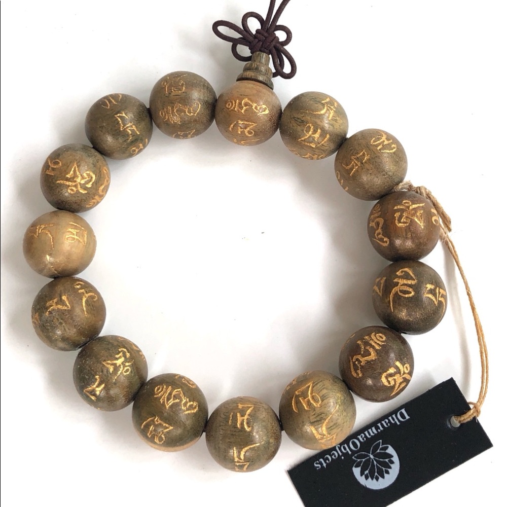 Sandal wood engraved with Tibetan prayer bracelet